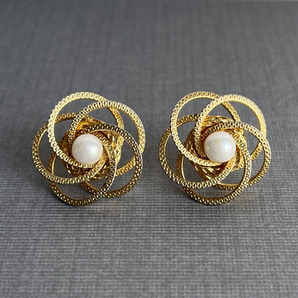 Vintage Imitation Pearl Knot Earrings Gold Tone Textured Flower Open Rings 7/8"